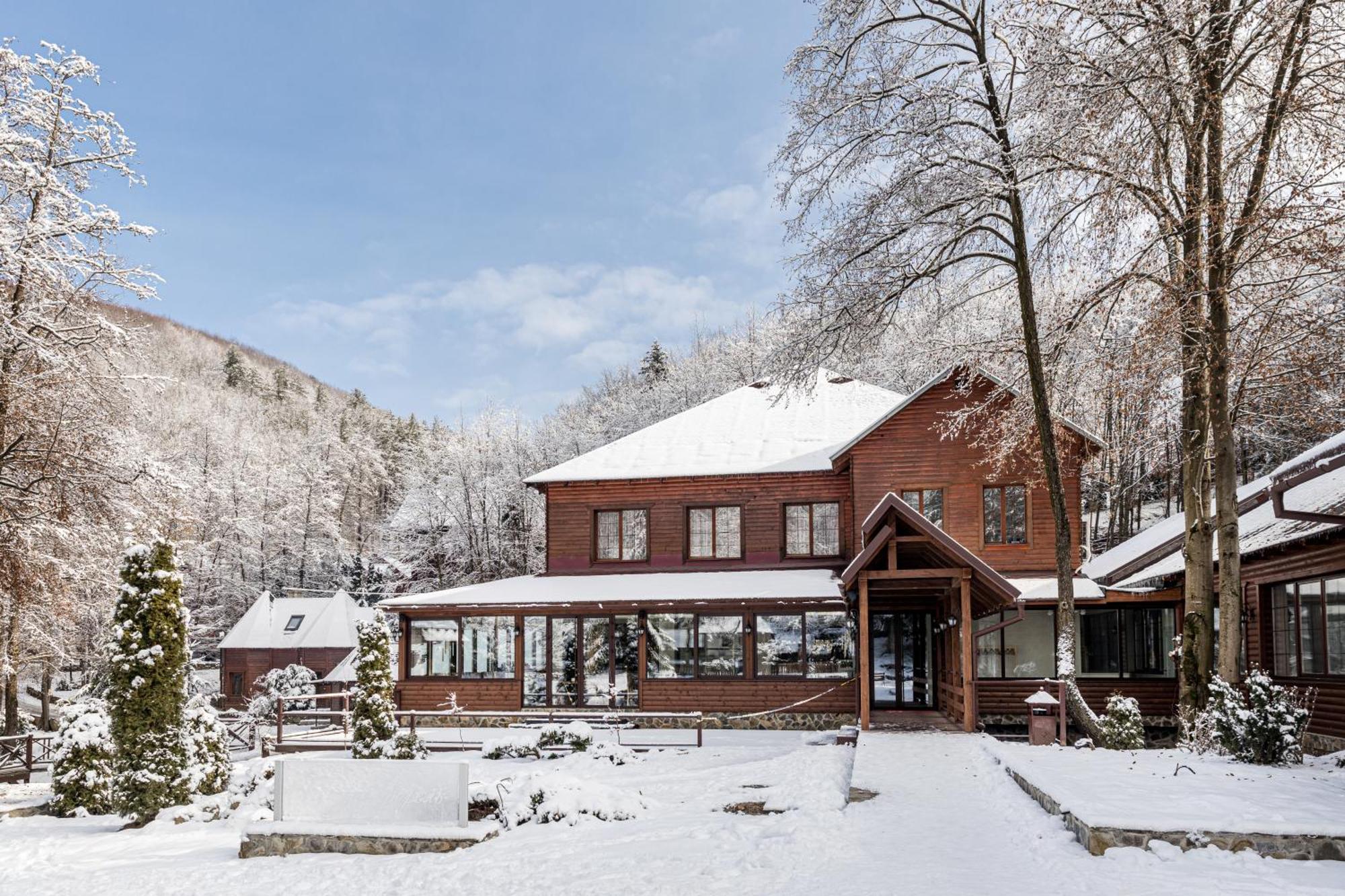 Voevodyno Resort Tur'ya Paseka Luaran gambar